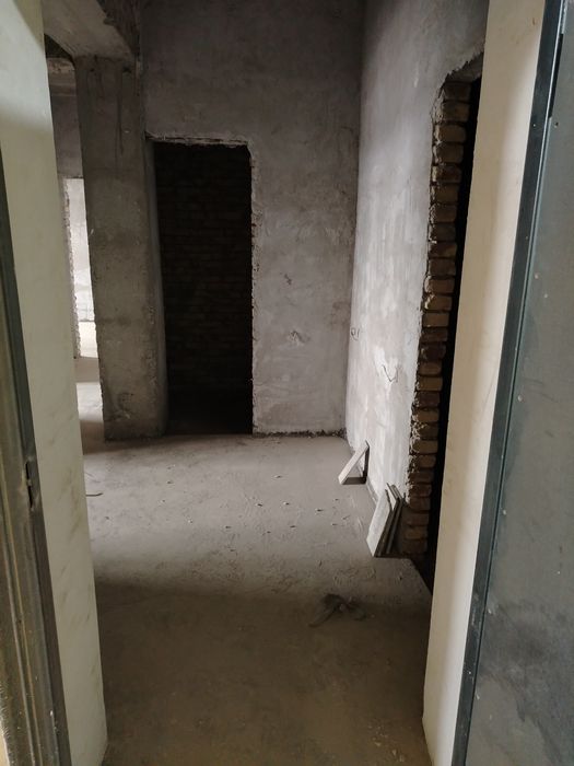 Kvartira sotiladi! Urganch shahar Mash'al 3 xonali 71.6 kv2m 6-kavatda