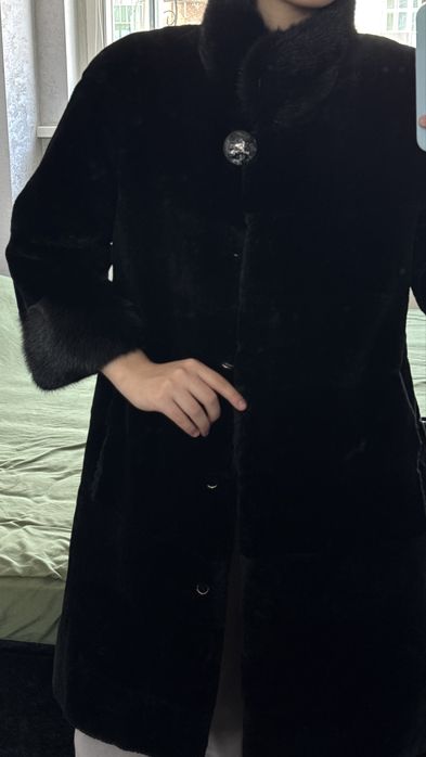 Зимняя шуба черная