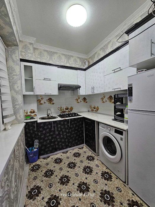 Сдаётся 3х комнатная квартира в центре города только семейным людям