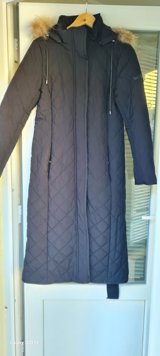 Дълго яке DKNY.   С-ХС