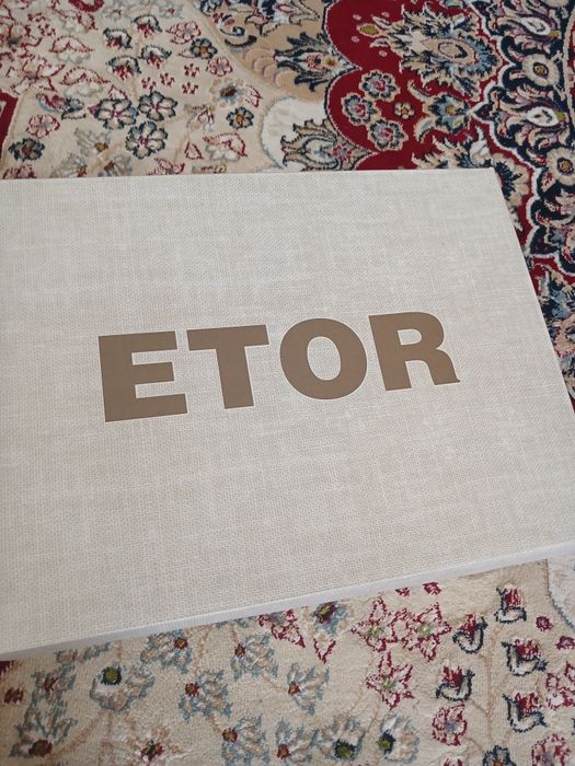 Продам новые ботинки.