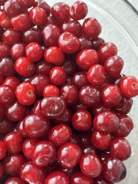 Продаю вишневые компоты