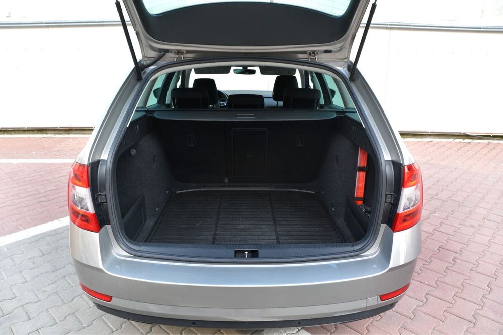 Vând skoda octavia 3 facelift 2019