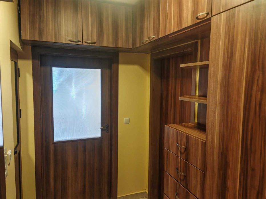 Дава се под наем Двустаен апартамент в София, Слатина - 67 кв.м за 433.5 € - Снимка #2