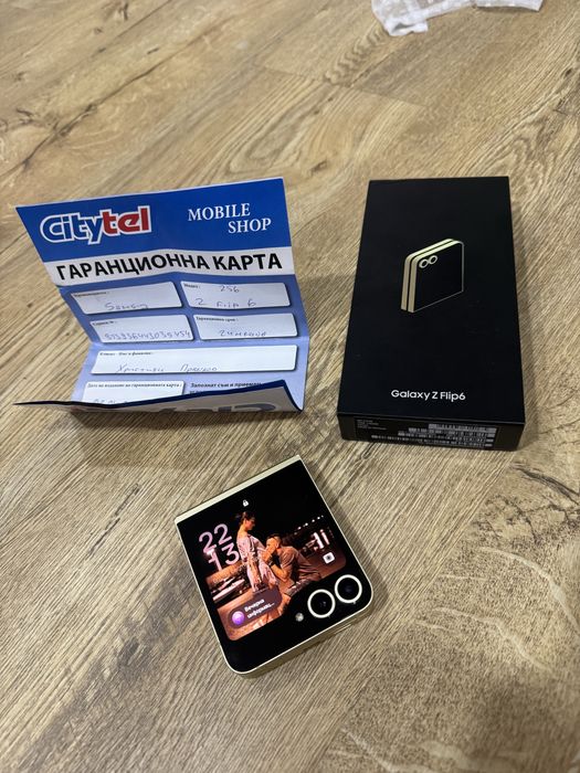 Samsung Z Flip 6