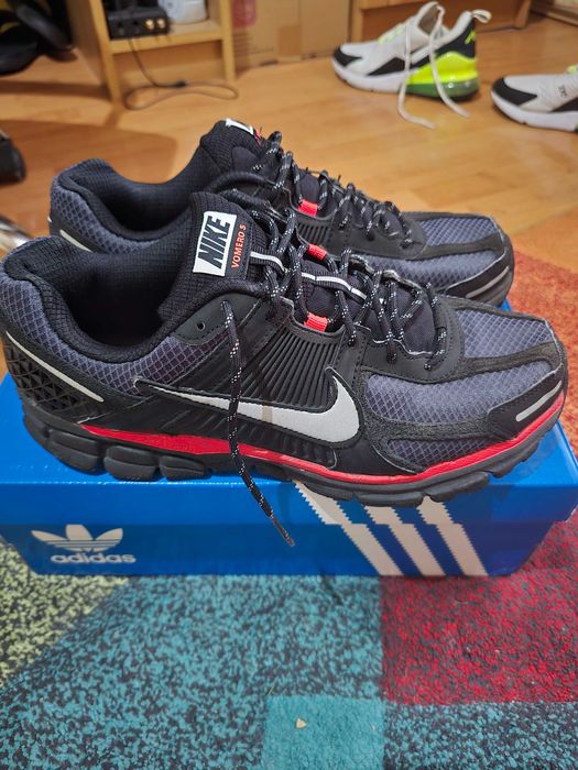 Nike Vomero 5 mar45
