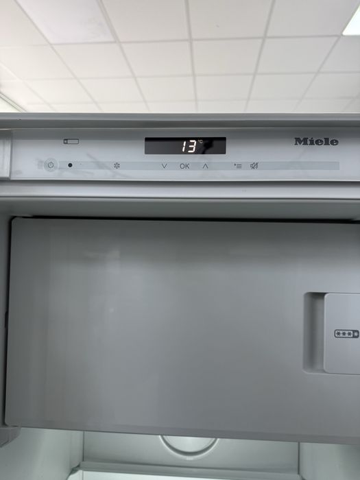 Хладилник и фризер за вграждане Miele
