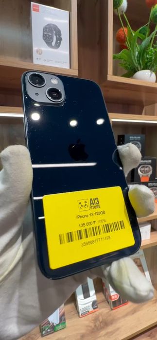 Продаю iphone 13
