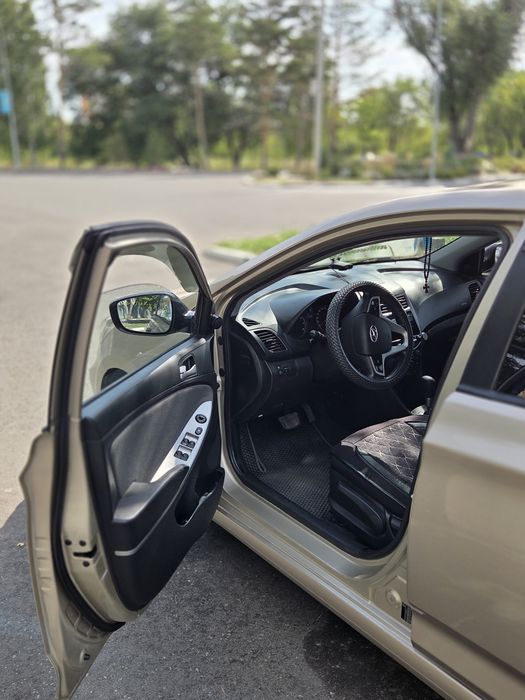 Продам hyundai accent