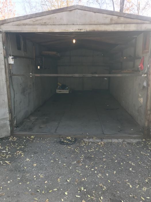 Продаю срочно гараж возле Вокзала.