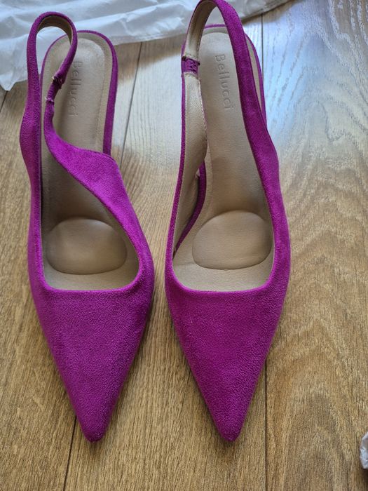 Дамски обувки без пета