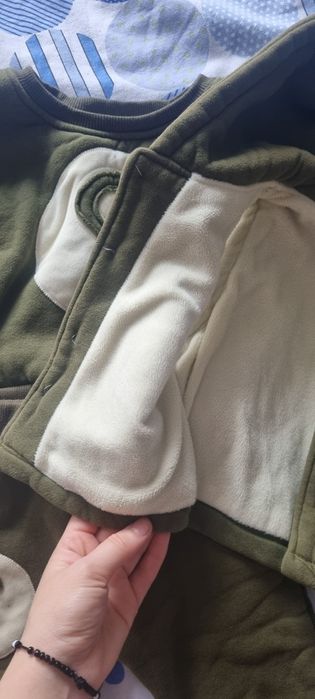 Продам тройку  от 6 мес.