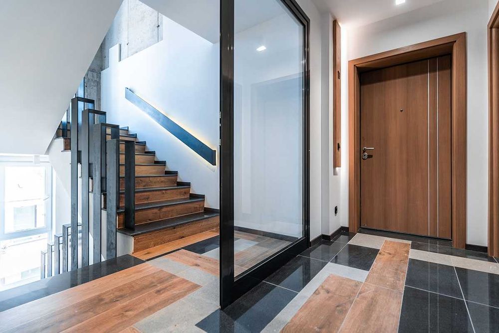 Дава се под наем Двустаен апартамент в София, Център - 65 кв.м за 765 € - Снимка #16