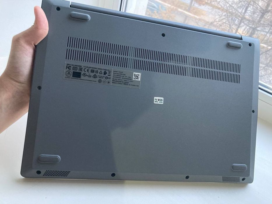 Продам ноутбук Lenova