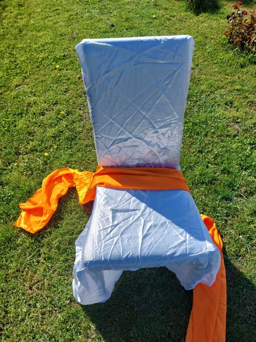 Huse de scaun și funde