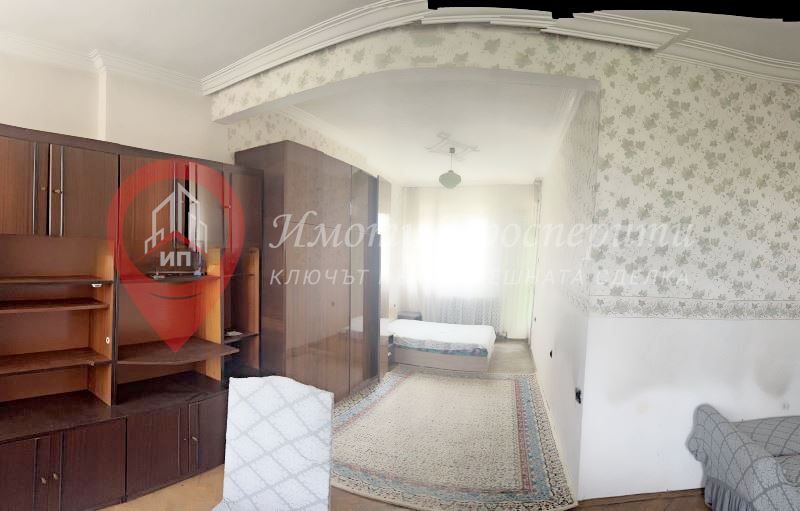 Дава се под наем Четиристаен апартамент в София, Център - 120 кв.м за 750 € - Снимка #1