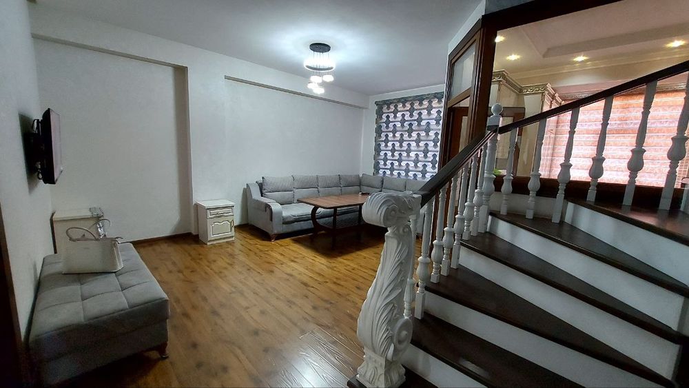 Сдается 6 ком квартира Дуплекс 7-8  этаж с лифтом.