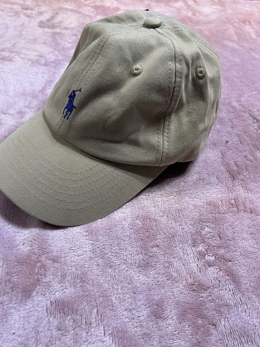 Sapca crem/ bej noua