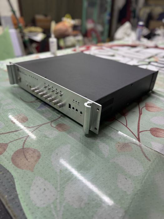 Продам усилитель