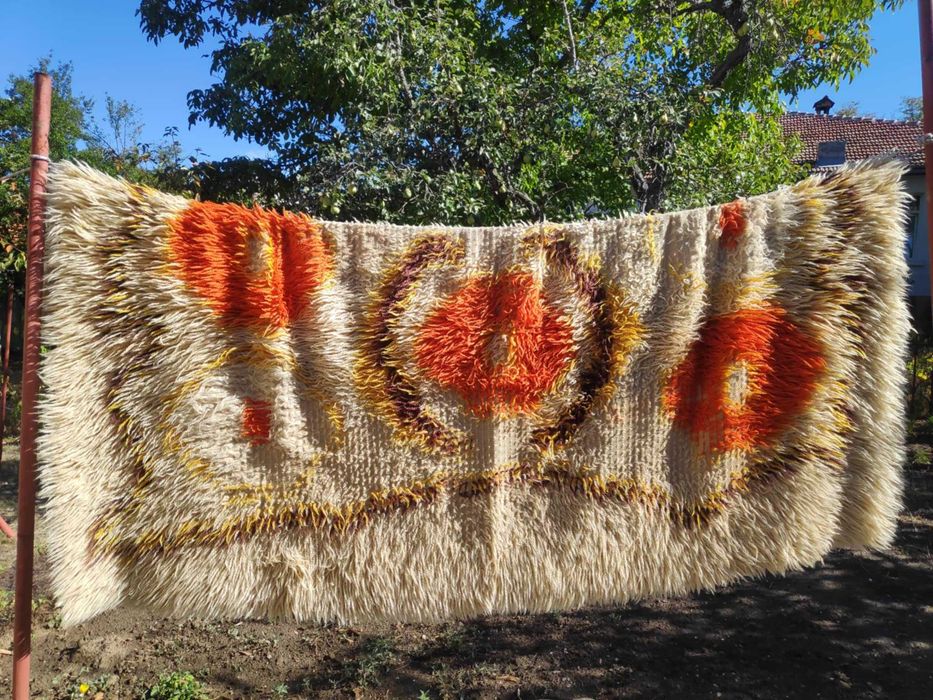 Вълнен губер на цветя