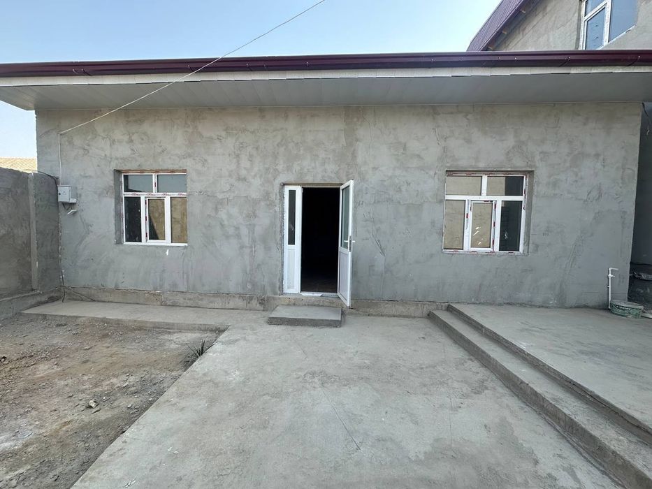 Uy sotiladi Nurafshon markazida 38ming