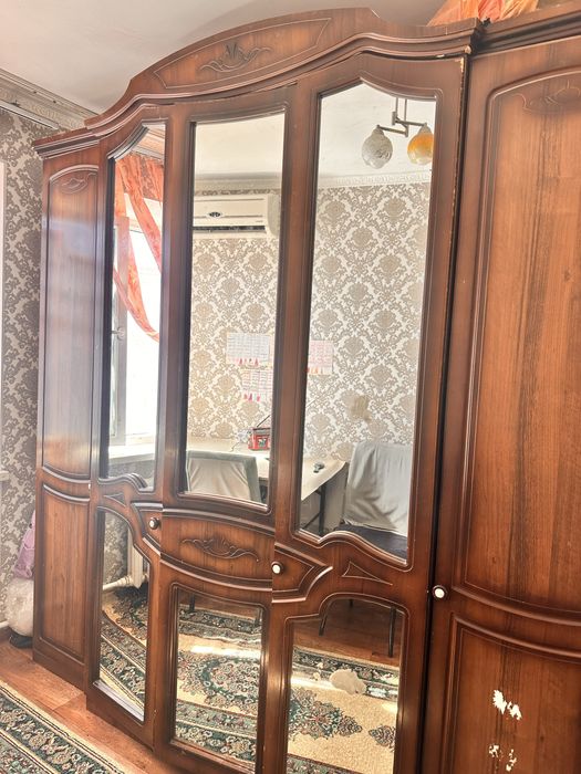 Шифоньер в отличном состоянии