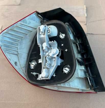 Tripla Lampa stop stanga dreapta bmw e87 facelift High beam