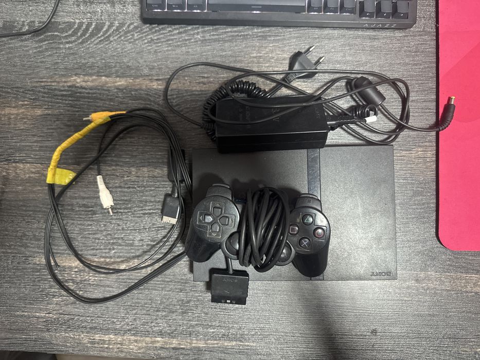 продаю PlayStation2