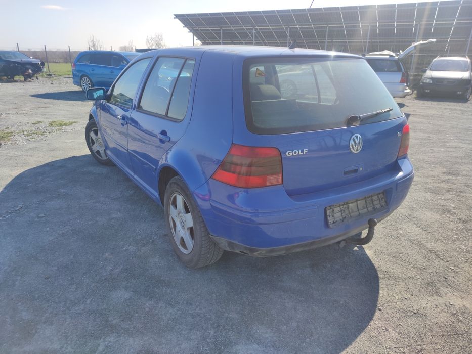 VW GOLF IV 1.6 БЕНЗИН Фолксваген голф 4 1,6 На части