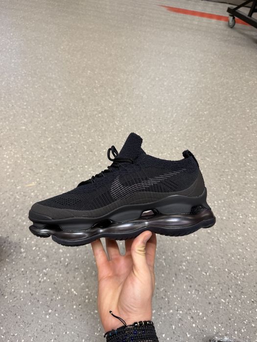Nike Air Max Scorpion / Premium