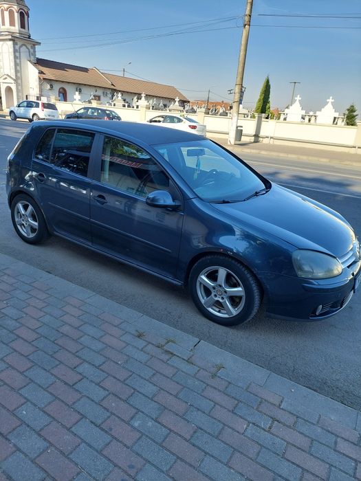 Vând golf 5 1.9 diesel