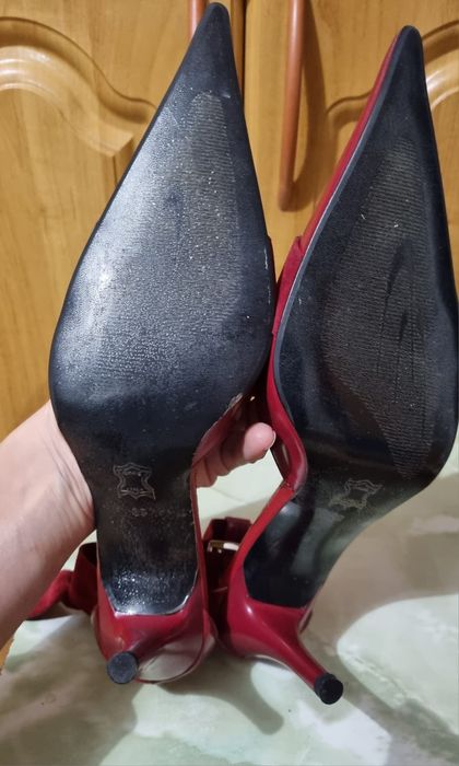 Босоножки новые размер 39