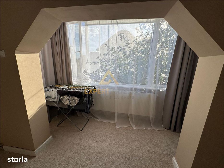 Apartament de vanzare 3 camere + garaj Str. Moldovei