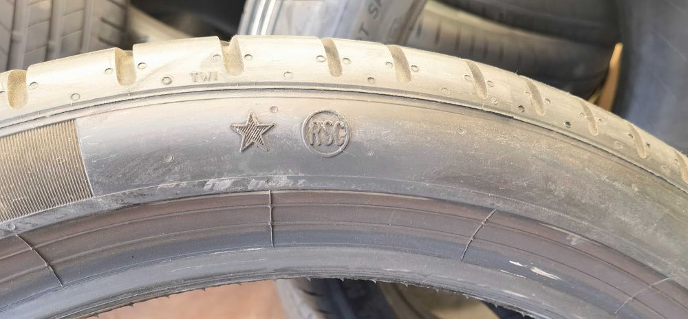 Чисто НОВИ 255 35 19 Pirelli
P-ZERO (PZ4) L.S.