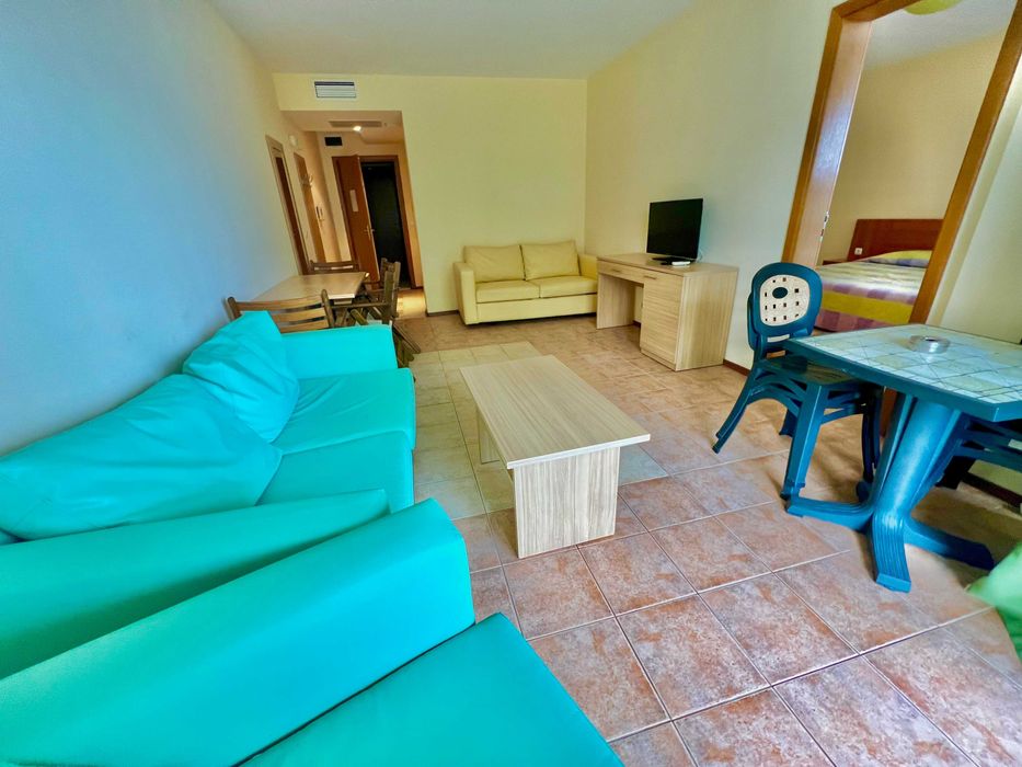 Продава се Двустаен апартамент в к.к. Слънчев бряг - 75 кв.м за 2000 €/кв.м - Снимка #1