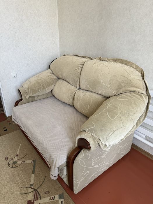 Продам диван-уголок, комплект.