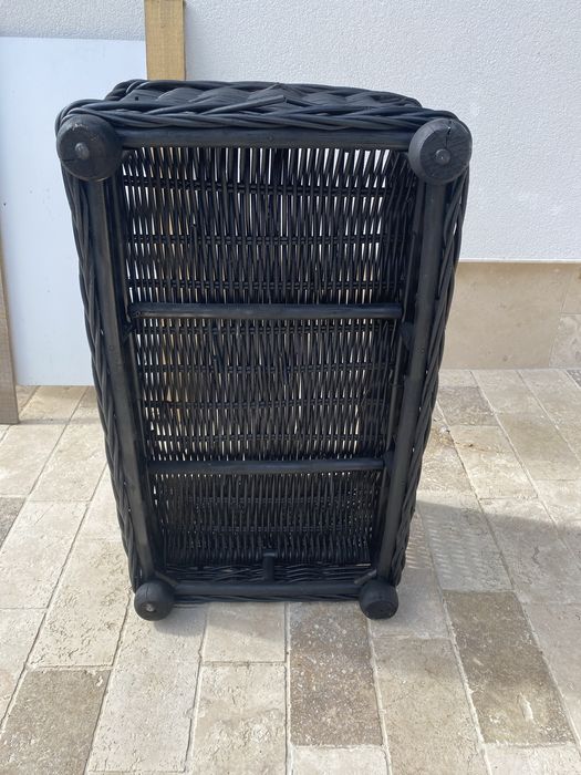 Coș culcuș din răchită pentru caine / băncuță de gradina pentru copii