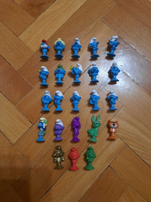 Lot 23 de stikeez Strumfi