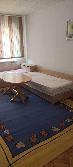 Дава се под наем Тристаен апартамент в Ямбол, Възраждане - 70 кв.м за 248.88 € - Снимка #2