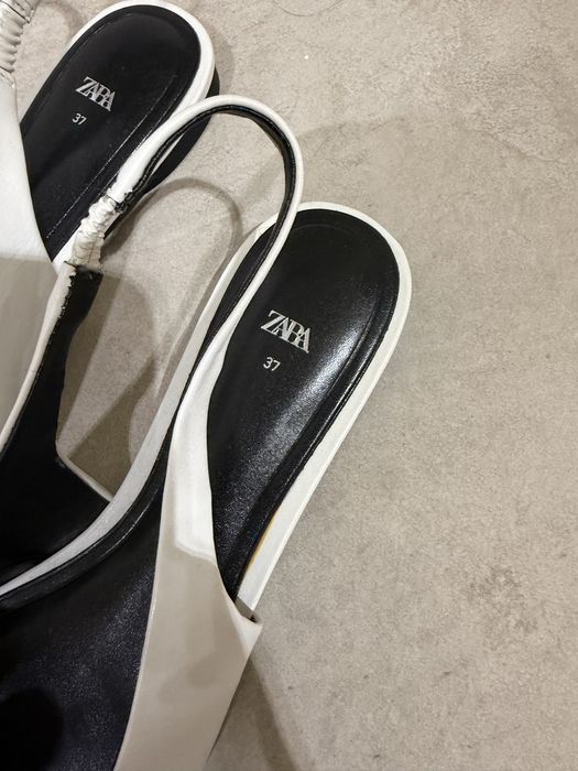 Нови обувки Zara