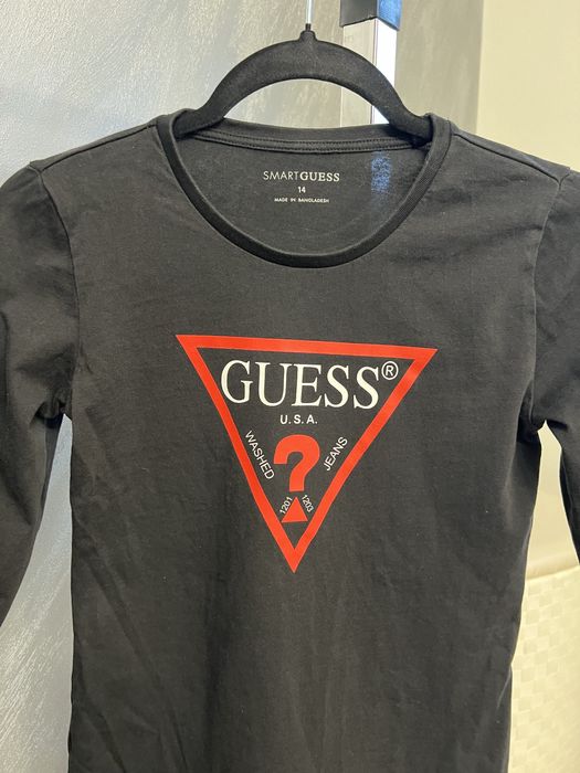 Рокля GUESS.