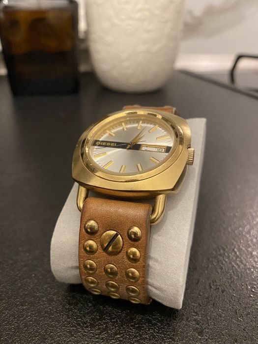 Vând Ceas Diesel Vintage Original Placat cu Aur de 5 Microni