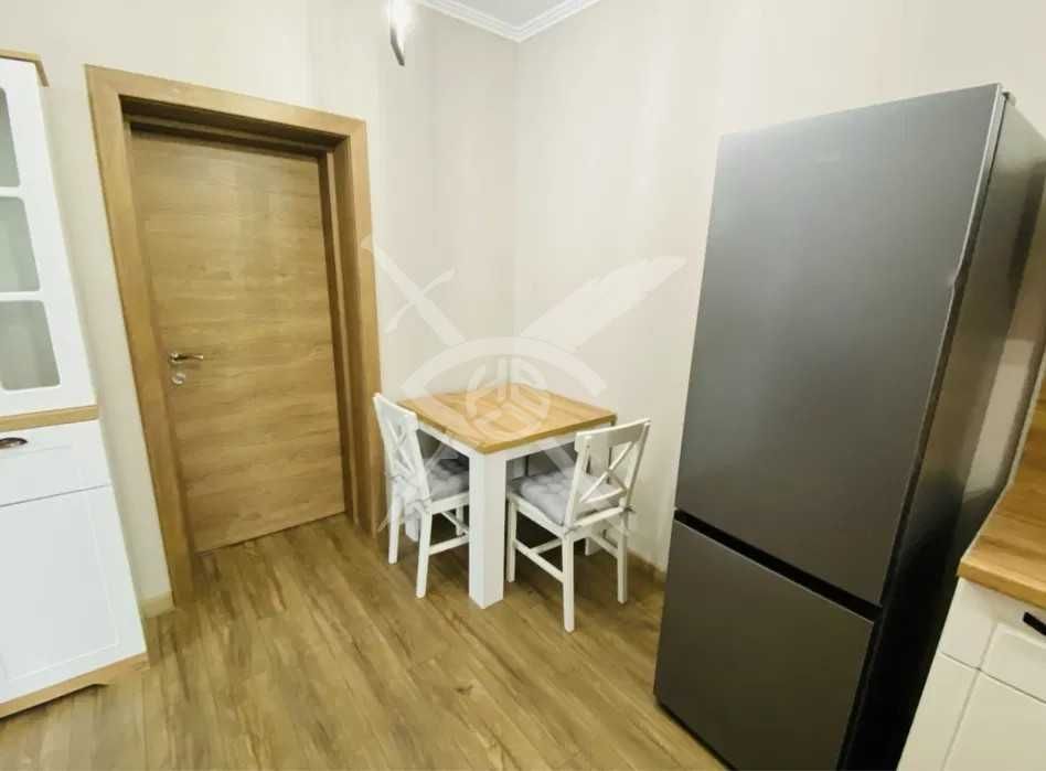 Продава се Тристаен апартамент в Пловдив, Център - 90 кв.м за 3650 €/кв.м - Снимка #5