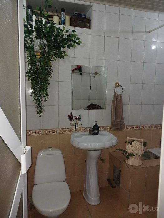 Продается дом под бизнес.
