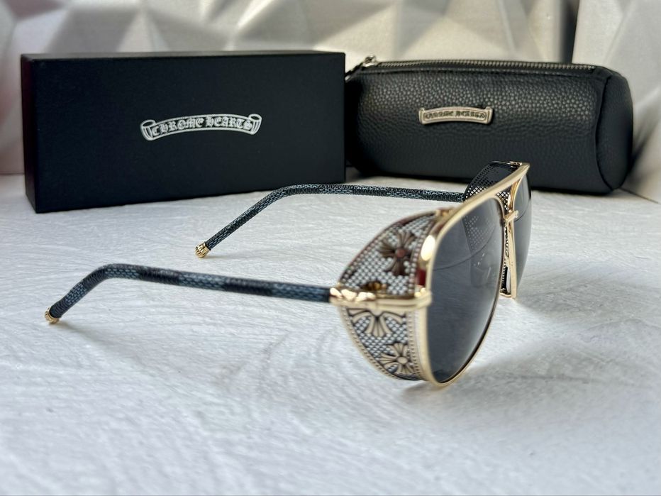 Мъжки слънчеви очила с капаци отстрани 2 цвята chrome hearts