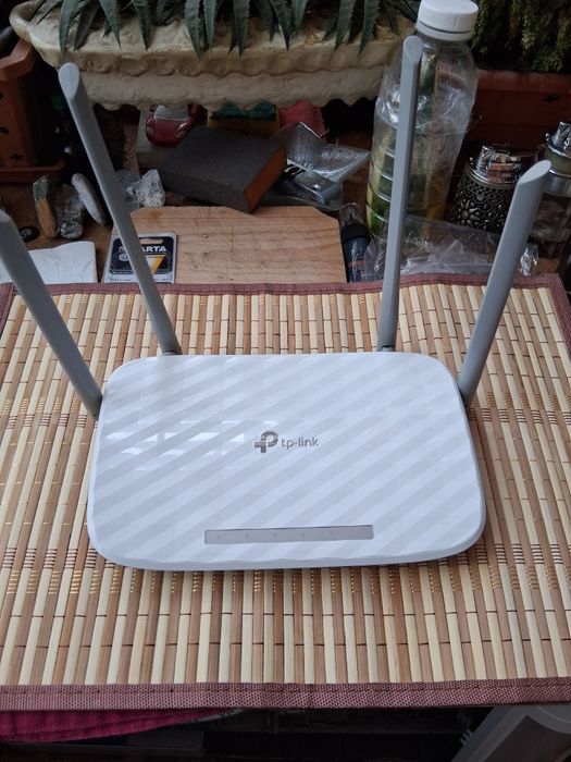 Vînd două routere wireless