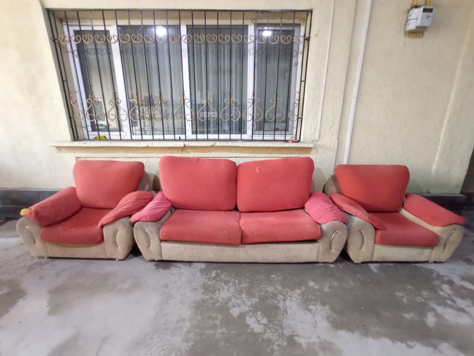 Бесплатно, тегін диван.