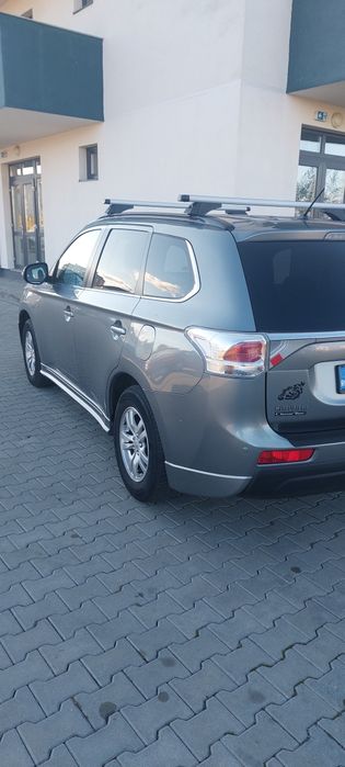 De vanzare Mitsubishi Outlender 2,2 diesel  în stare perfectă