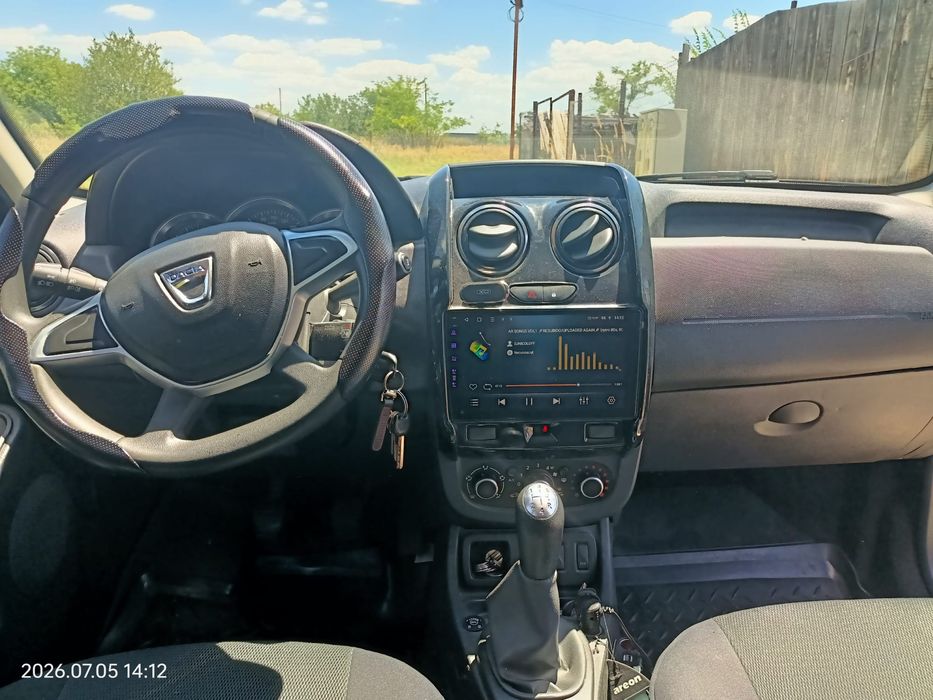 Vând Dacia Duster 1.6 SCE cu Gpl 2017