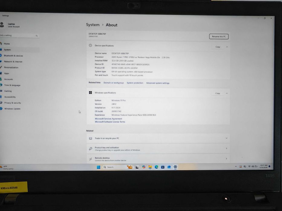 Laptop Lenovo T495, AMD Ryzen 7 Pro 3700U, 32GB RAM, Windows 11 instalat - Apropape Nou